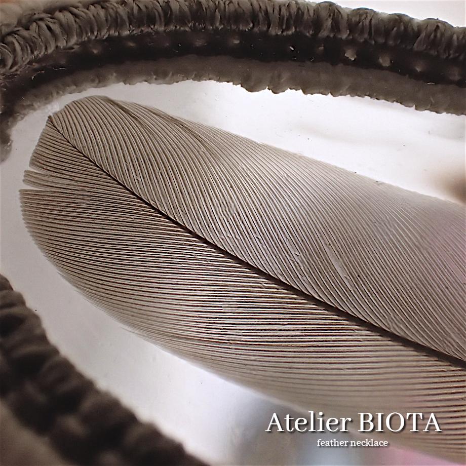 羽毛樹脂封入標本ネックレス | 4枚目