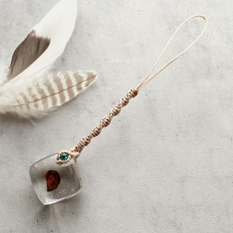 アンモナイト樹脂封入標本ストラップ1枚目の画像