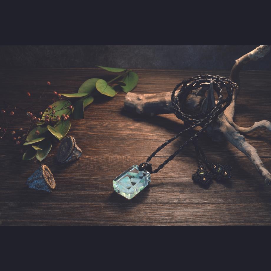 天然石樹脂封入標本ネックレス | 7枚目