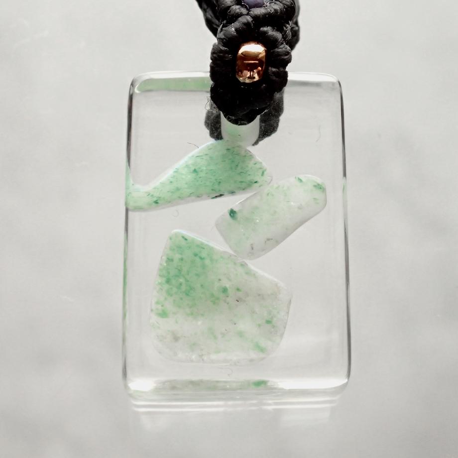 天然石樹脂封入標本ネックレス | 3枚目