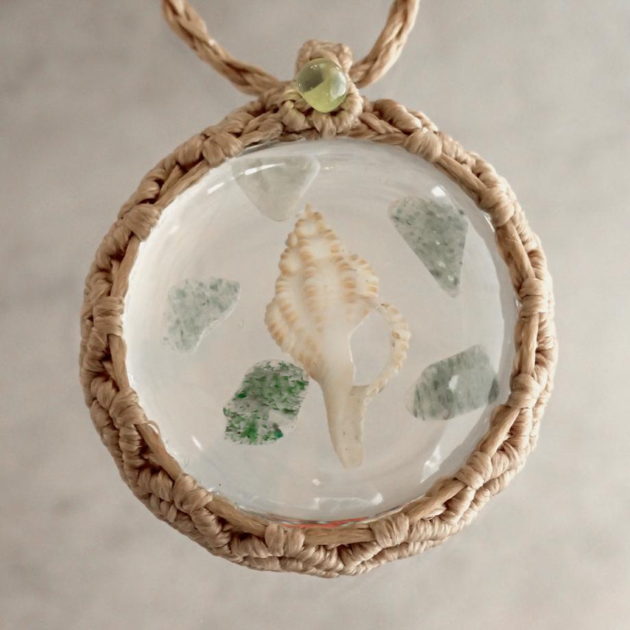 巻貝類樹脂封入標本ネックレス | 3枚目