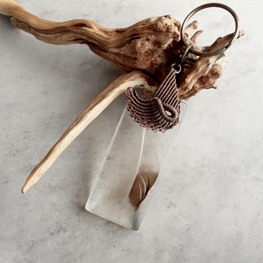 羽毛樹脂封入標本キーホルダー | 5枚目