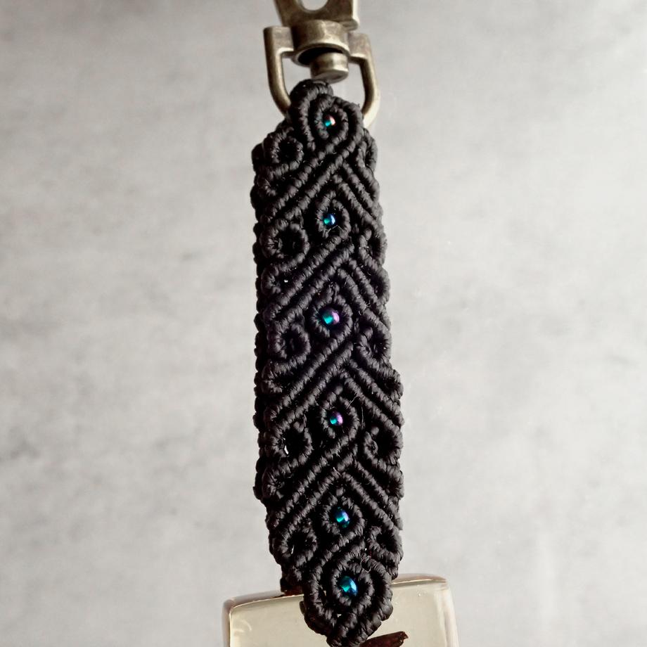 ヒゲナガガワトビケラ樹脂封入標本キーホルダー | 5枚目