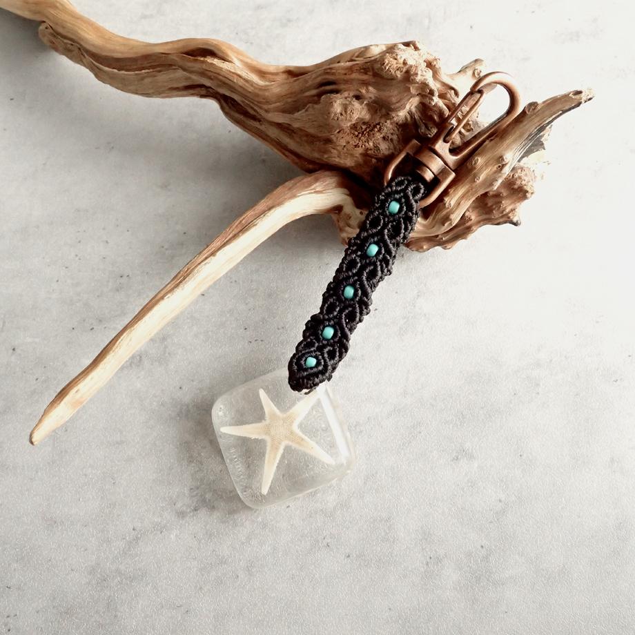 ヒトデ類樹脂封入標本キーホルダー1枚目の画像