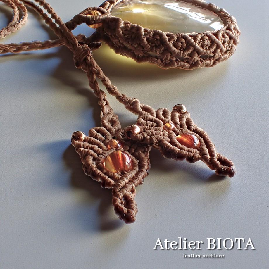 羽毛樹脂封入標本ネックレス | 2枚目
