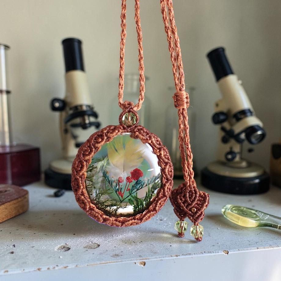 羽毛樹脂封入標本ネックレス | 2枚目