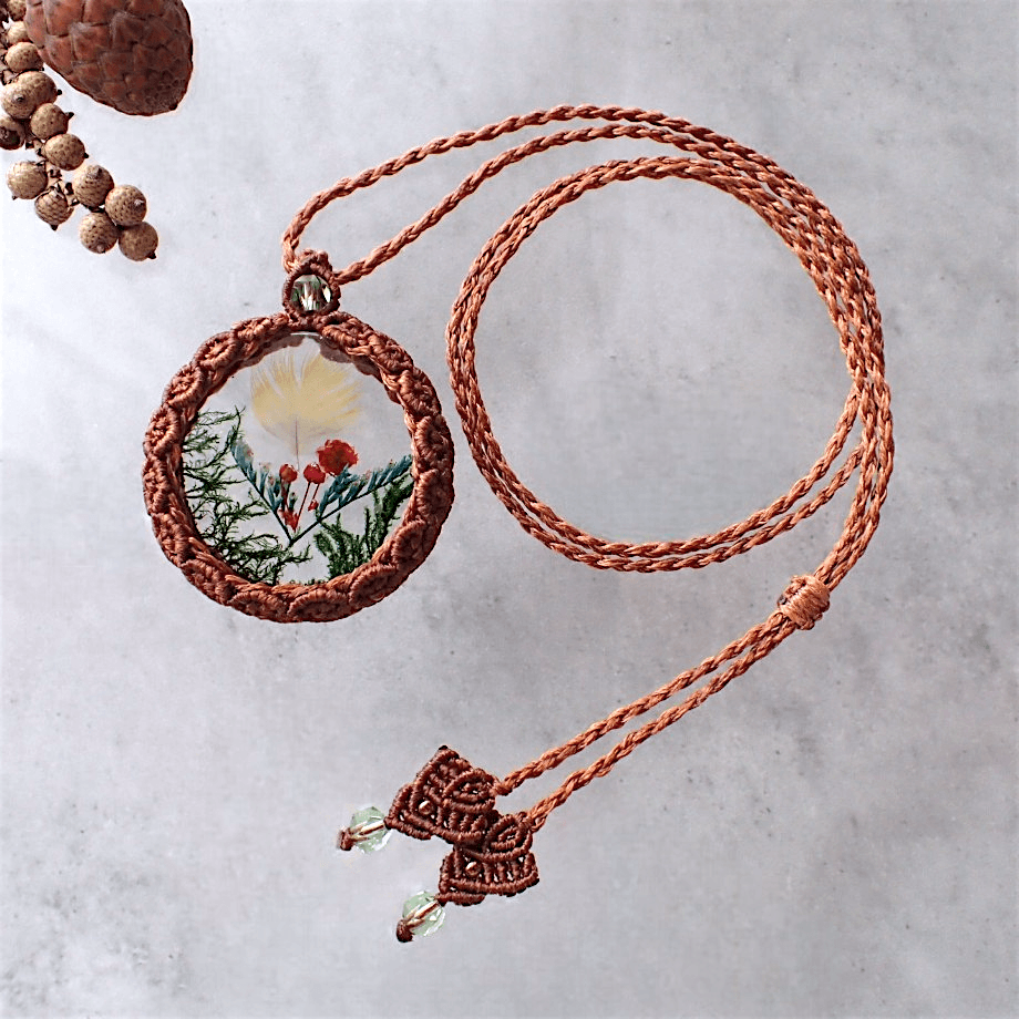 羽毛樹脂封入標本ネックレス | 5枚目