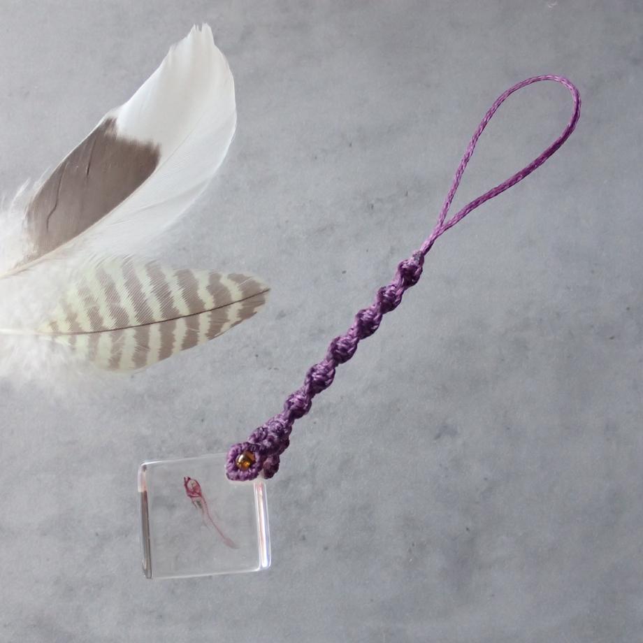 魚類単色染色樹脂封入標本ストラップ1枚目の画像